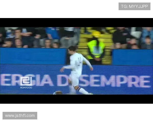 卡拉菲奥里想用毛巾擦球被裁判制止引发边线球小插曲 卡拉菲奥里想用毛巾擦球被裁判制止引发边线球小插曲